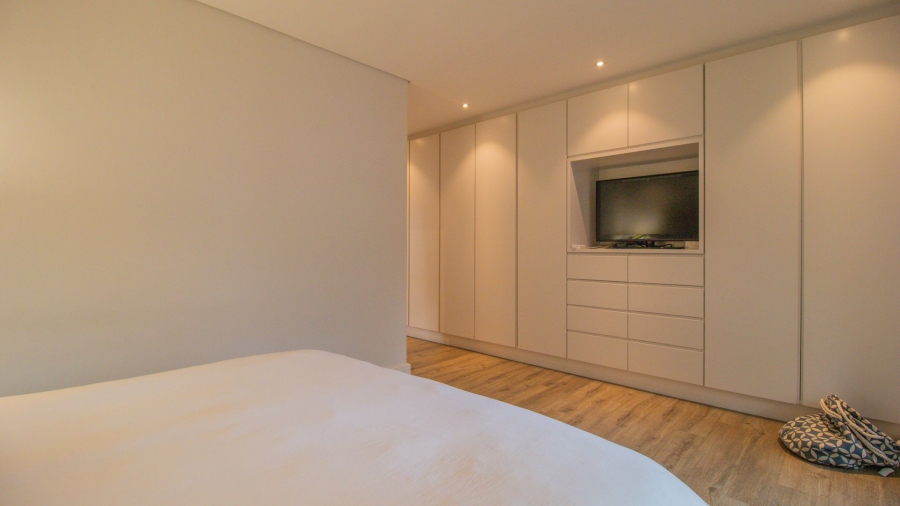 To Let 2 Bedroom Property for Rent in Fresnaye Western Cape